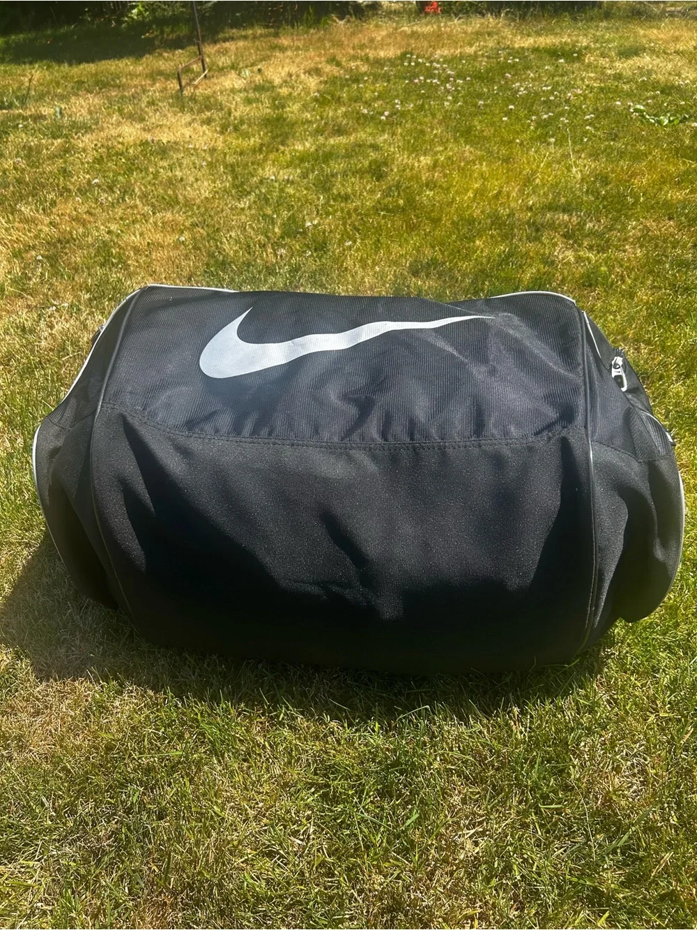 Nike Black Duffle Bag Men's Gym Travel Bag Size 23”x13”x10”